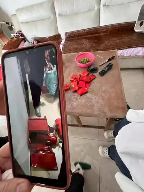 Faker致命失误如电梯坠井，T1险被翻盘暴露致命隐患